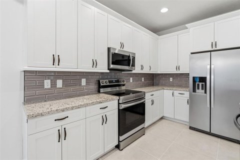 Villa ou maison à vendre à Tampa, Floride: 3 chambres, 172.43 m2 № 2408292 - photo 14
