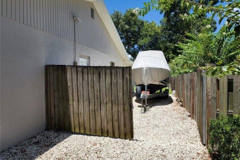Villa ou maison à louer à Seffner, Floride: 4 chambres, 179.95 m2 № 2096880 - photo 16