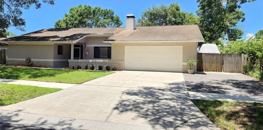 Villa ou maison à Seffner, Floride 4 chambres, 179.95 m2 № 2096880