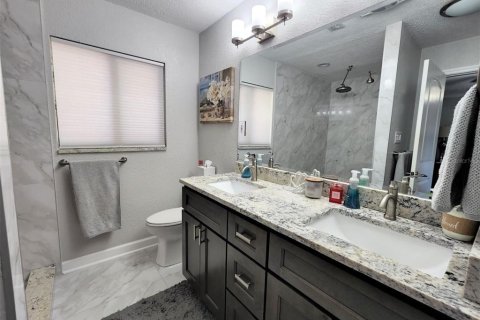 Villa ou maison à louer à Seffner, Floride: 4 chambres, 179.95 m2 № 2096880 - photo 9