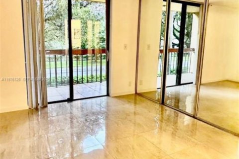 Townhouse in Deerfield Beach, Florida 2 bedrooms, 108.7 sq.m. № 2042091 - photo 6