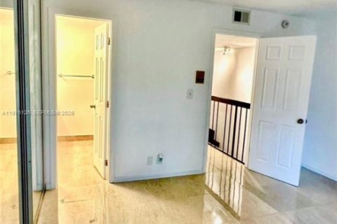 Townhouse in Deerfield Beach, Florida 2 bedrooms, 108.7 sq.m. № 2042091 - photo 7