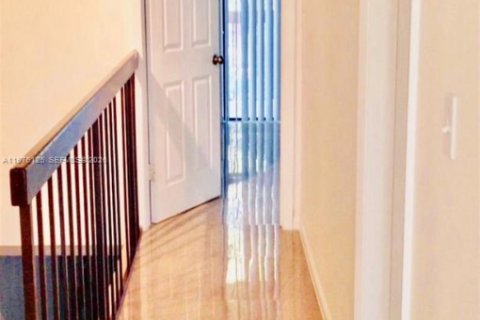 Townhouse in Deerfield Beach, Florida 2 bedrooms, 108.7 sq.m. № 2042091 - photo 5