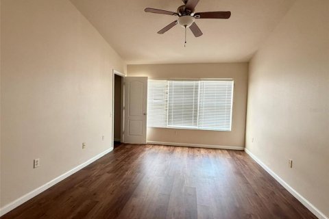 Townhouse in Wesley Chapel, Florida 3 bedrooms, 147.53 sq.m. № 2230120 - photo 30