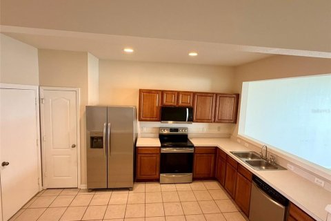 Townhouse in Wesley Chapel, Florida 3 bedrooms, 147.53 sq.m. № 2230120 - photo 28