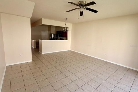 Townhouse in Wesley Chapel, Florida 3 bedrooms, 147.53 sq.m. № 2230120 - photo 18