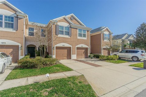 Townhouse in Wesley Chapel, Florida 3 bedrooms, 147.53 sq.m. № 2230120 - photo 2