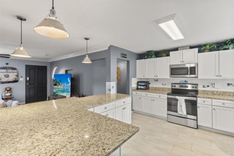 Villa ou maison à vendre à Tampa, Floride: 3 chambres, 146.79 m2 № 2131113 - photo 13