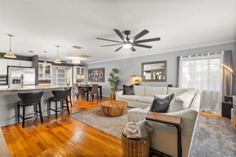 Villa ou maison à vendre à Tampa, Floride: 3 chambres, 146.79 m2 № 2131113 - photo 6