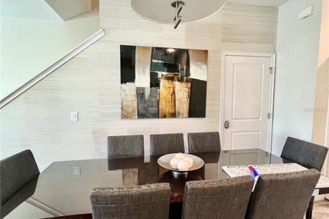 Townhouse in STOREY LAKE in Kissimmee, Florida 5 bedrooms, 197.7 sq.m. № 1832112 - photo 3