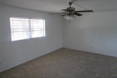 Apartamento en alquiler en Saint Petersburg, Florida, 2 dormitorios, 76.64 m2 № 1592971 - foto 8