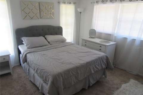 Apartamento en alquiler en Saint Petersburg, Florida, 2 dormitorios, 76.64 m2 № 1592971 - foto 10