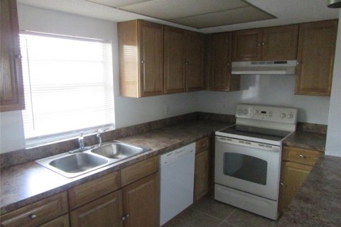 Apartamento en alquiler en Saint Petersburg, Florida, 2 dormitorios, 76.64 m2 № 1592971 - foto 7