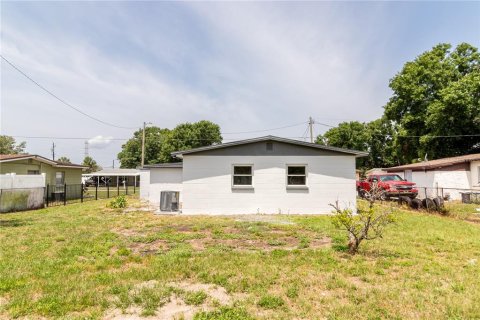 House in Tampa, Florida 3 bedrooms, 98.48 sq.m. № 1688560 - photo 22