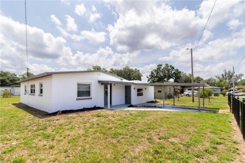 House in Tampa, Florida 3 bedrooms, 98.48 sq.m. № 1688560 - photo 4