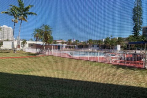 Copropriété à louer à Aventura, Floride: 1 chambre, 71.35 m2 № 2029260 - photo 19