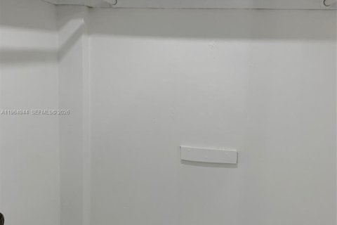 Copropriété à louer à Aventura, Floride: 1 chambre, 71.35 m2 № 2029260 - photo 14