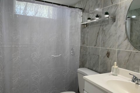 Copropriété à louer à Aventura, Floride: 1 chambre, 71.35 m2 № 2029260 - photo 8