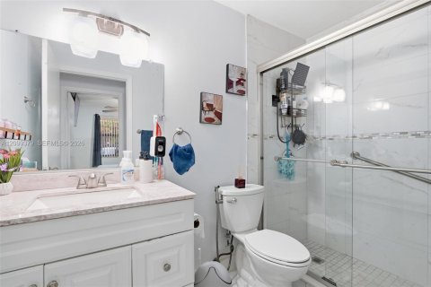 Touwnhouse à louer à Miami, Floride: 3 chambres, 117.43 m2 № 2401469 - photo 11