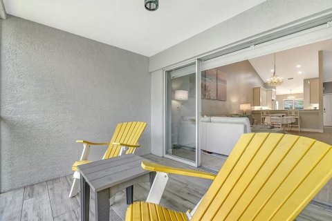 Condo in Sarasota, Florida, 2 bedrooms № 2100686 - photo 7