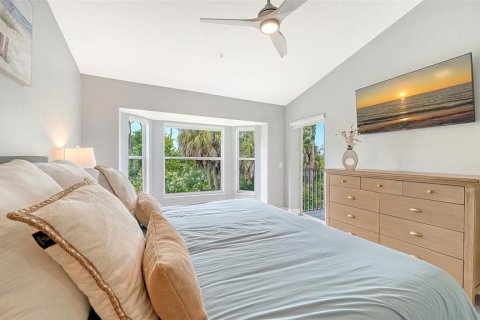 Condo in Sarasota, Florida, 2 bedrooms № 2100686 - photo 17