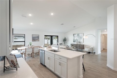 Villa ou maison à vendre à Englewood, Floride: 4 chambres, 168.34 m2 № 2413564 - photo 4