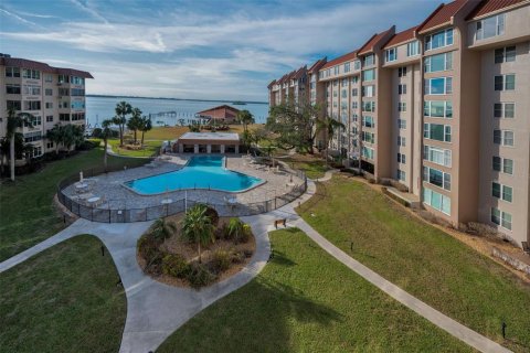 Condo in Dunedin, Florida, 1 bedroom  № 2383845 - photo 25