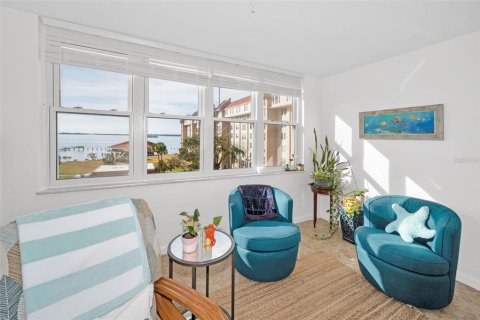 Condo in Dunedin, Florida, 1 bedroom  № 2383845 - photo 16
