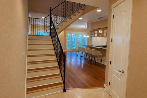 Townhouse in Tampa, Florida 3 bedrooms, 208.84 sq.m. № 2206973 - photo 5
