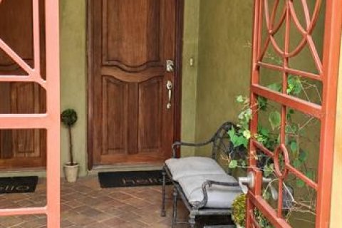 Townhouse in Tampa, Florida 3 bedrooms, 208.84 sq.m. № 2206973 - photo 3