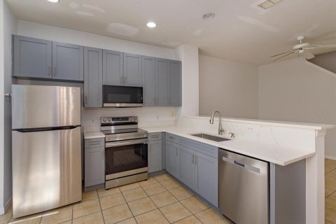 Adosado en venta en Kissimmee, Florida, 3 dormitorios, 110.27 m2 № 2235422 - foto 8