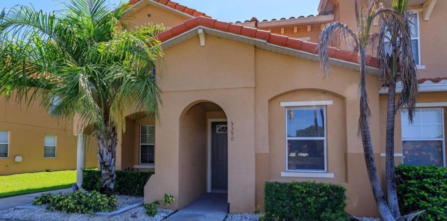 Adosado en Kissimmee, Florida 3 dormitorios, 110.27 m2 № 2235422