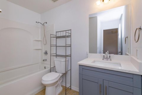 Adosado en venta en Kissimmee, Florida, 3 dormitorios, 110.27 m2 № 2235422 - foto 14