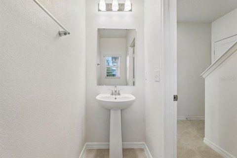 Townhouse in Lake Wales, Florida 3 bedrooms, 156.54 sq.m. № 2379411 - photo 10