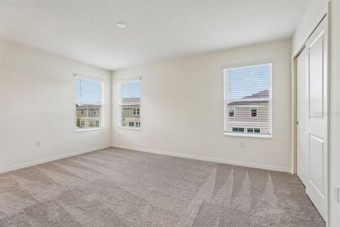 Townhouse in Lake Wales, Florida 3 bedrooms, 156.54 sq.m. № 2379411 - photo 11