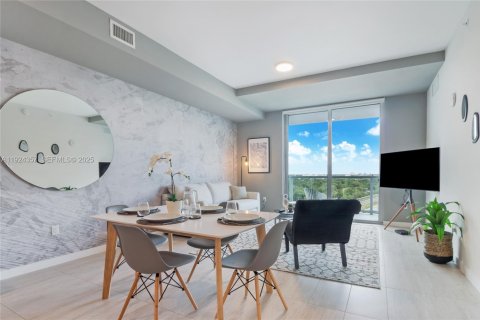 Condominio en venta en Miami, Florida, 1 dormitorio, 75.07 m2 № 1982822 - foto 5