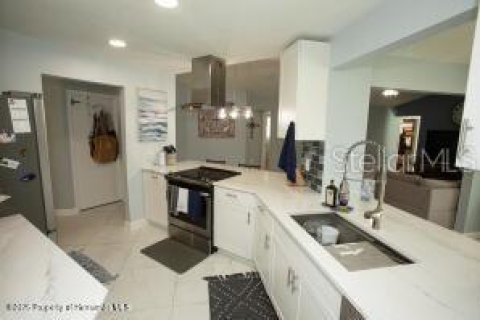 Купить виллу или дом в Спринг-Хилл, Флорида 8 комнат, 206.99м2, № 1801613 - фото 3