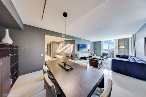 Купить кондоминиум в Майами, Флорида 3 спальни, 159.7м2, № 1921943 - фото 12