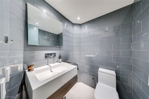 Купить кондоминиум в Майами, Флорида 3 спальни, 159.7м2, № 1921943 - фото 8