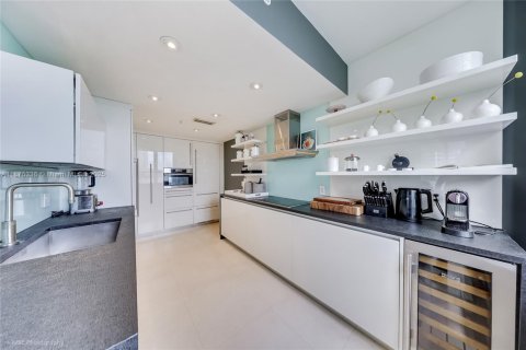 Купить кондоминиум в Майами, Флорида 3 спальни, 159.7м2, № 1921943 - фото 4