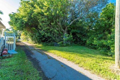 Снять в аренду виллу или дом в Дания-Бич, Флорида 3 спальни, 133.59м2, № 1953817 - фото 30