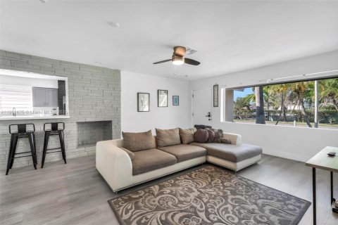 Снять в аренду виллу или дом в Дания-Бич, Флорида 3 спальни, 133.59м2, № 1953817 - фото 4