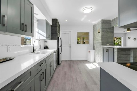 Снять в аренду виллу или дом в Дания-Бич, Флорида 3 спальни, 133.59м2, № 1953817 - фото 10