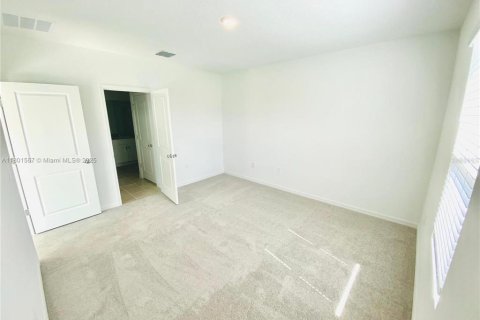 Villa ou maison à louer à Kissimmee, Floride: 3 chambres, 135.17 m2 № 2102339 - photo 17