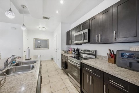 Villa ou maison à vendre à Winter Haven, Floride: 4 chambres, 180.04 m2 № 2330829 - photo 9