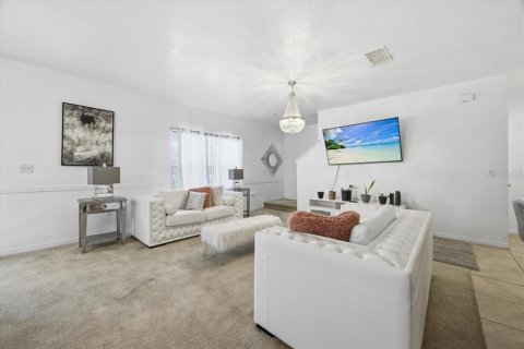 Villa ou maison à vendre à Winter Haven, Floride: 4 chambres, 180.04 m2 № 2330829 - photo 10
