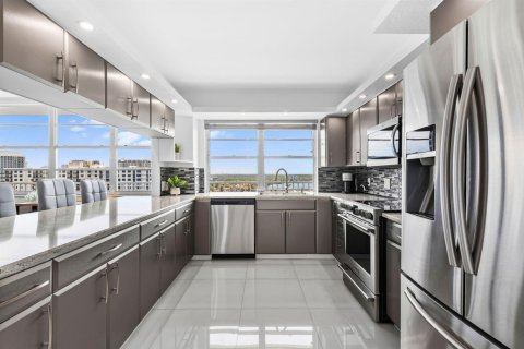 Condo in Aventura, Florida, 2 bedrooms № 2250840 - photo 5