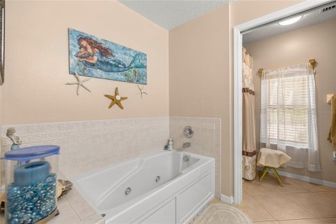 House in Inverness, Florida 3 bedrooms, 175.21 sq.m. № 1904283 - photo 14