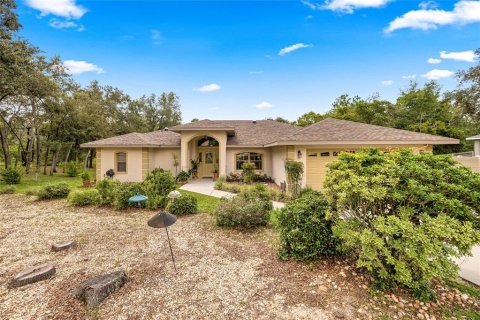 House in Inverness, Florida 3 bedrooms, 175.21 sq.m. № 1904283 - photo 5