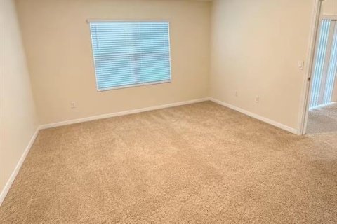 Villa ou maison à louer à Leesburg, Floride: 3 chambres, 142.05 m2 № 2415040 - photo 5